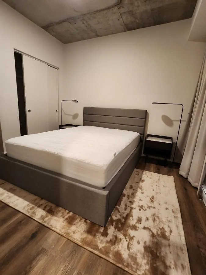 Corporate / Business Accommodation In Montreal Heart Canada